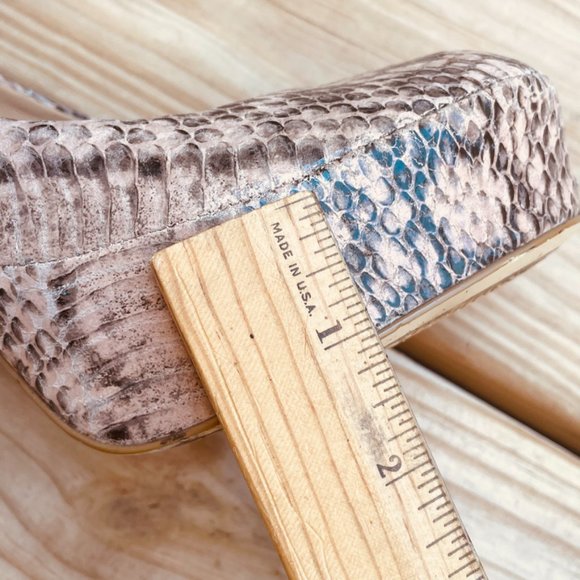 Diane Von Furstenberg Pink and Black Snake Skin Heels Size 8.5 - Picture 10 of 12